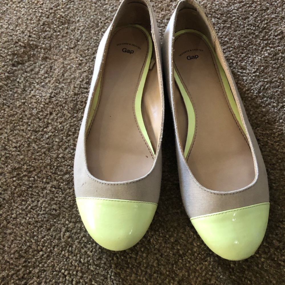 Women’s Flats